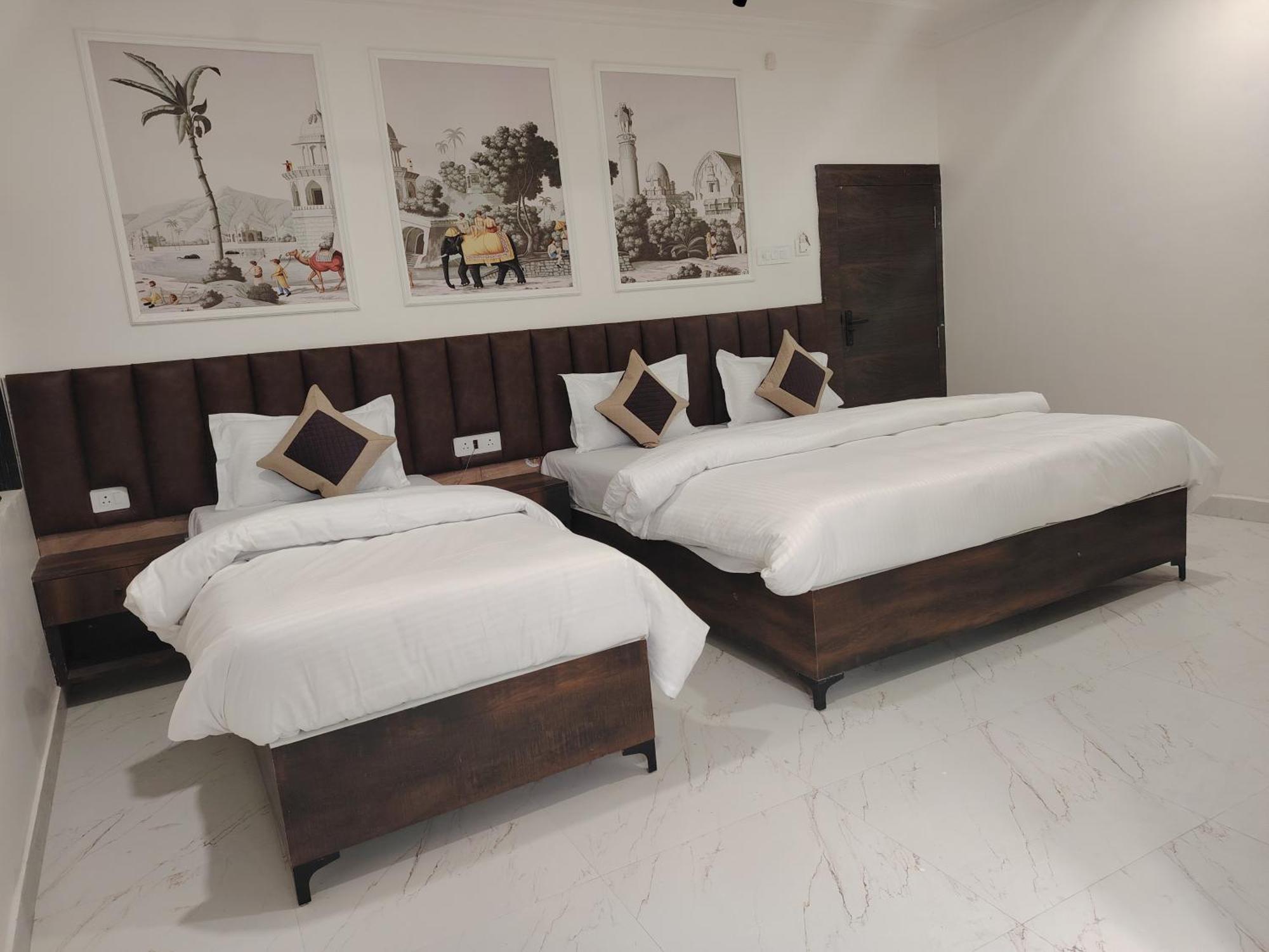 Hotel Mrk Varanasi Bagian luar foto