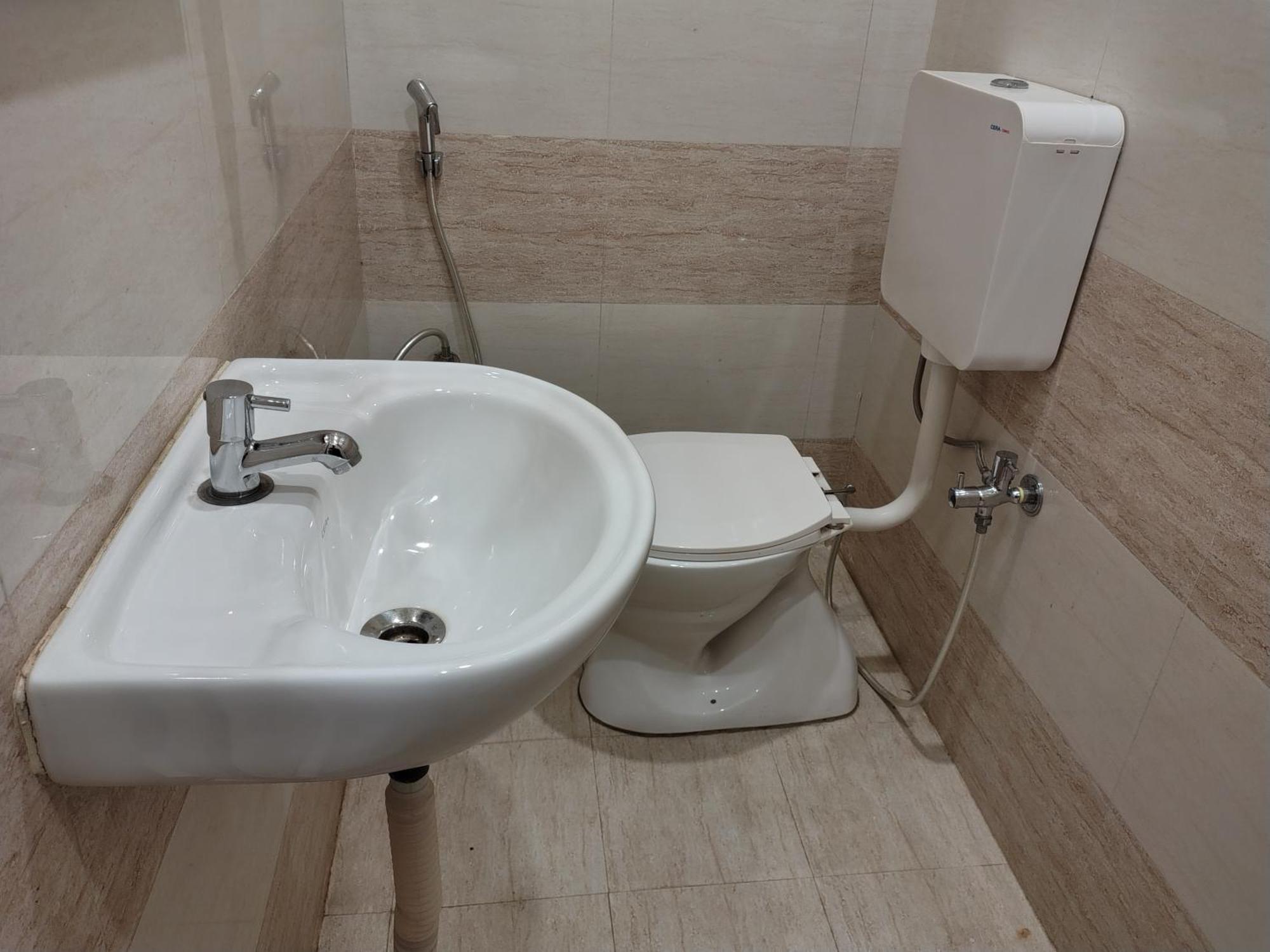 Hotel Mrk Varanasi Bagian luar foto