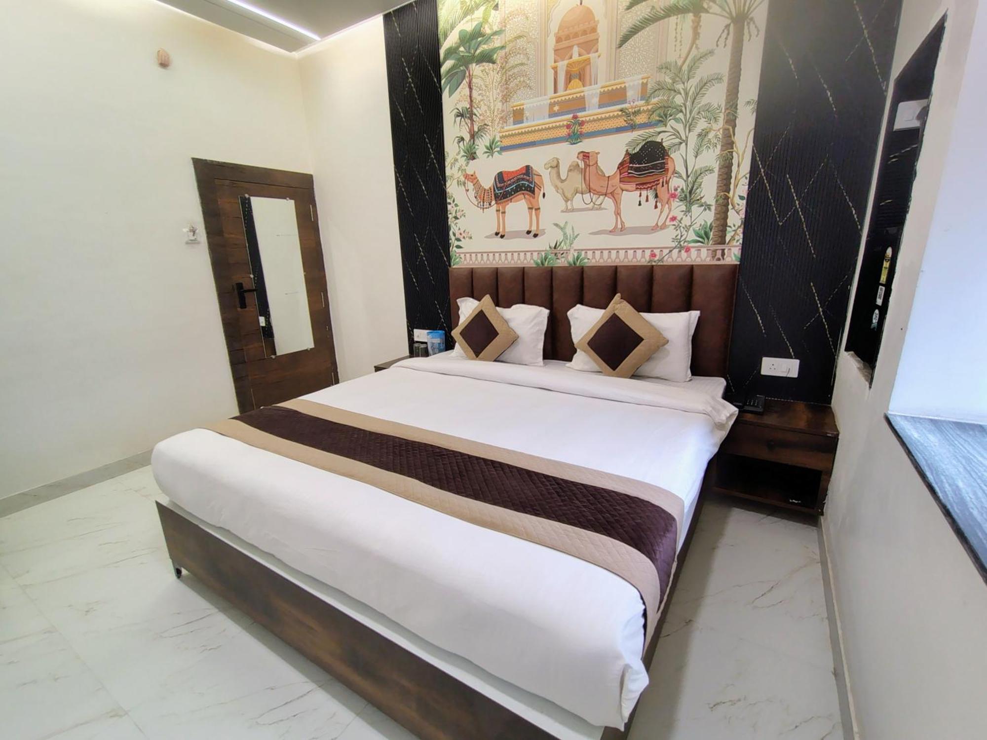 Hotel Mrk Varanasi Bagian luar foto